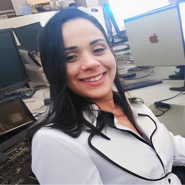 Lari Lopes